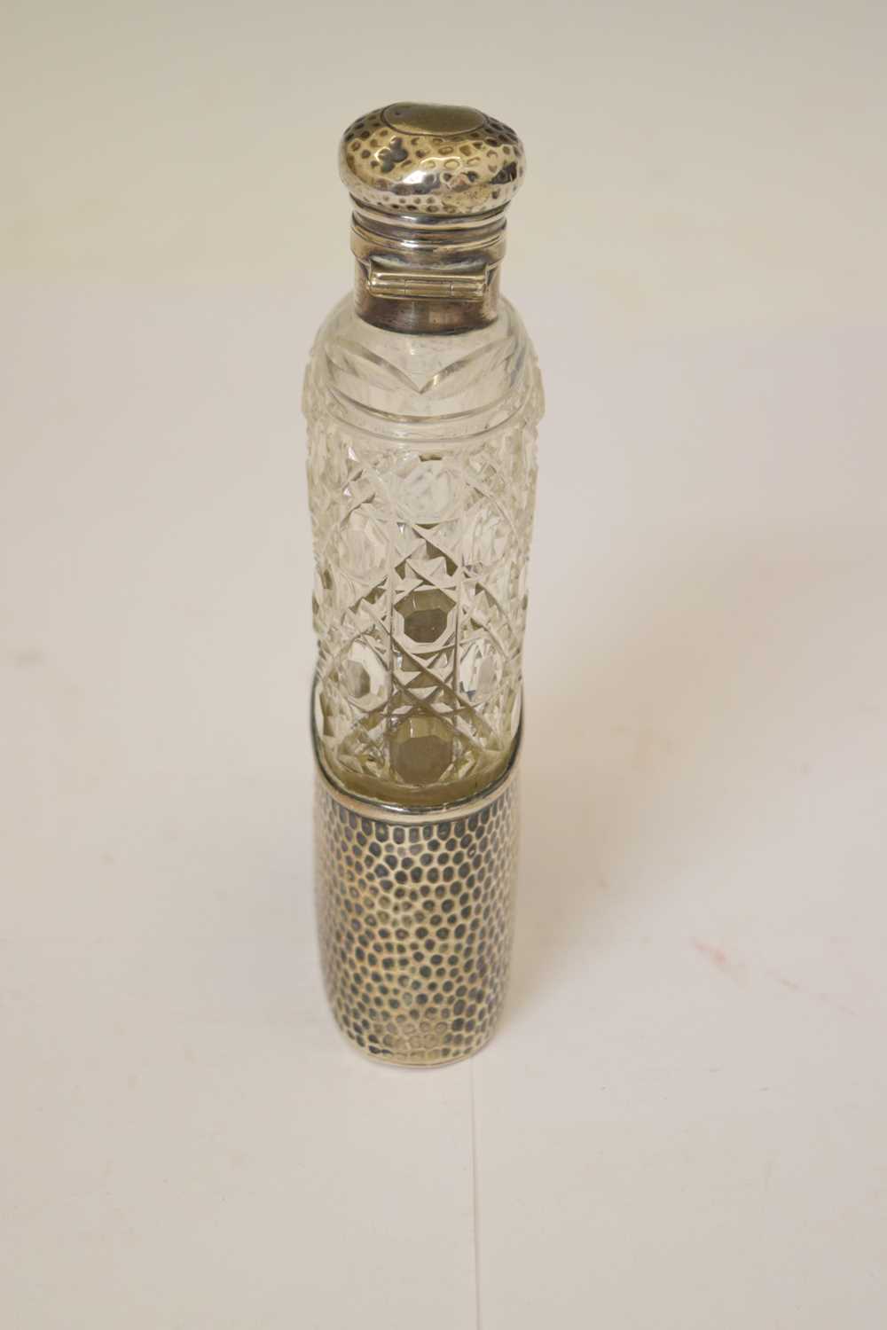 Late Victorian silver and cut glass hip flask - Image 3 of 7