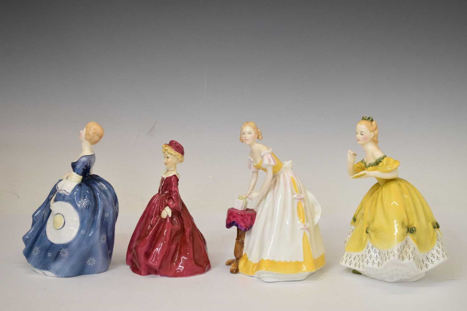 Collection of porcelain figures - Image 5 of 17
