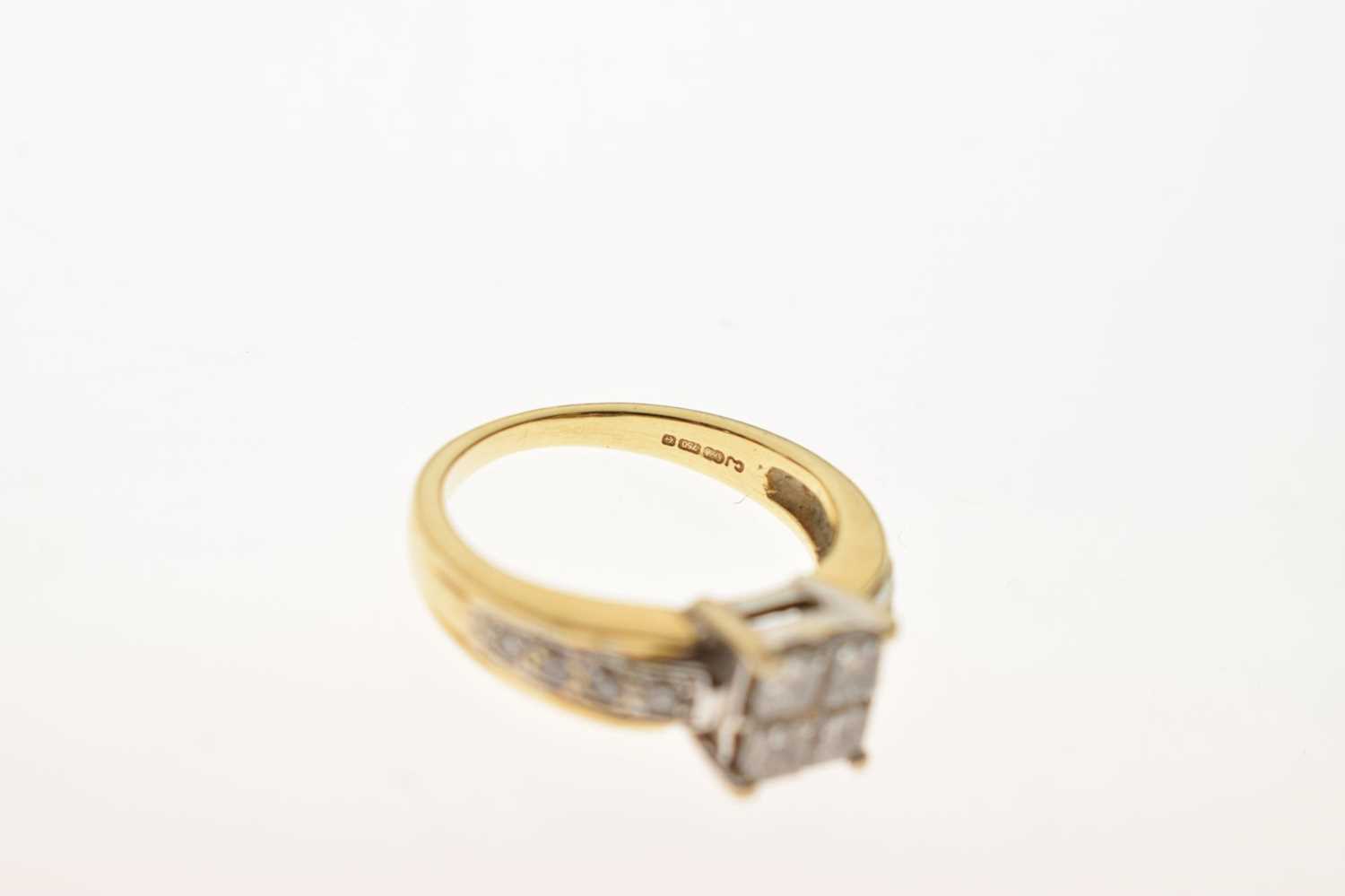 18ct gold invisible set princess cut diamond ring - Bild 5 aus 6