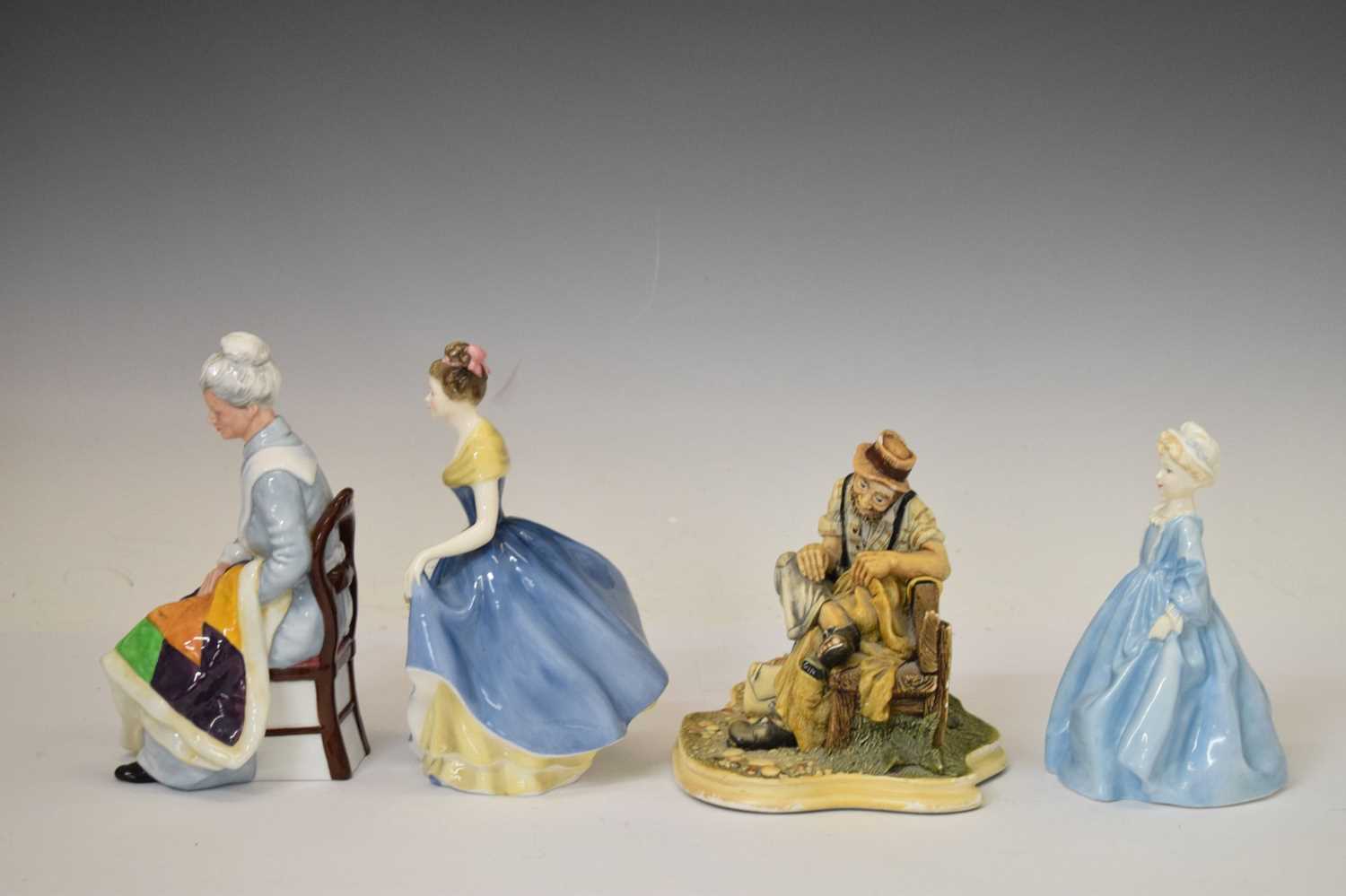 Collection of porcelain figures - Image 9 of 17