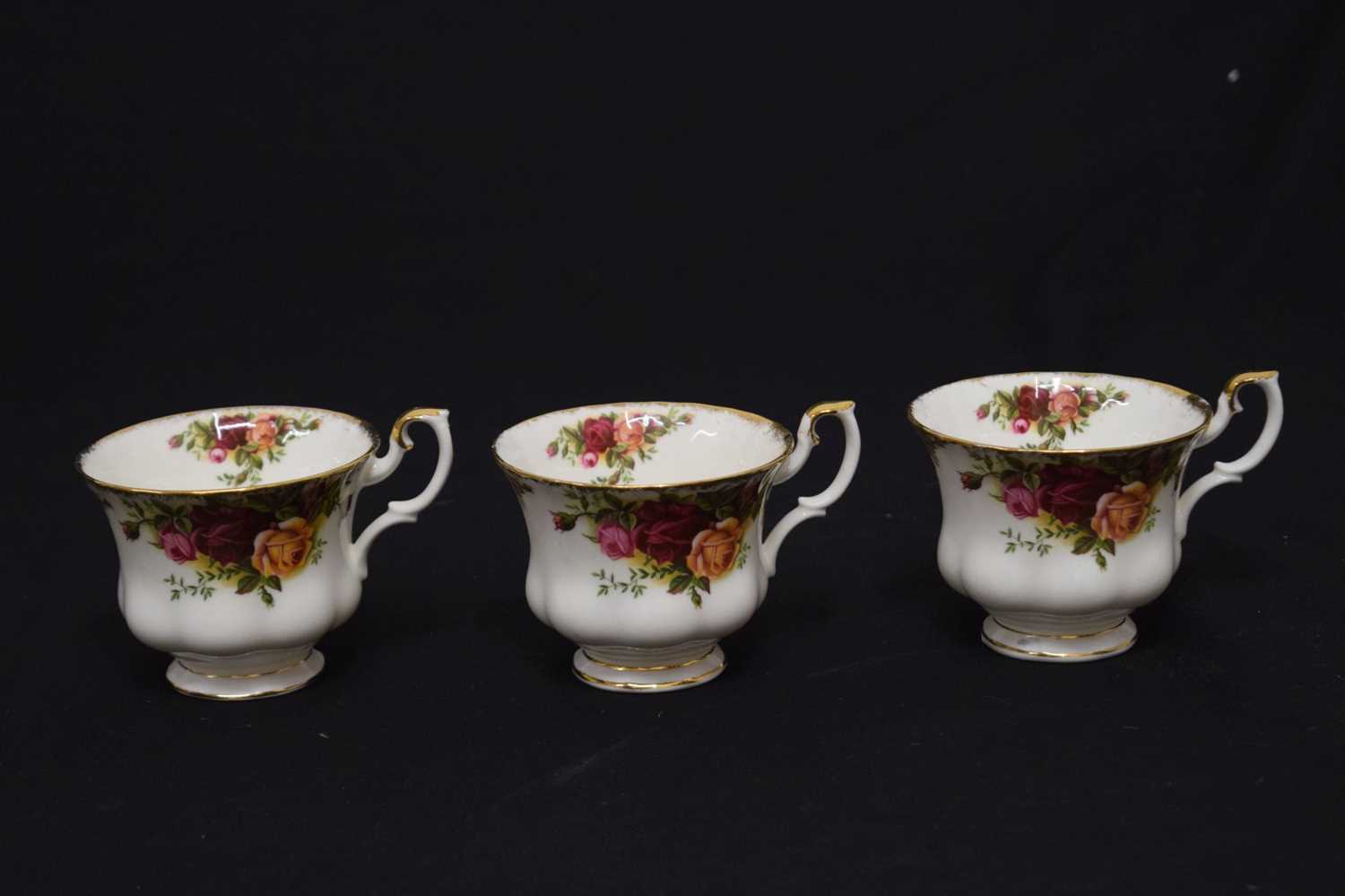 Royal Albert 'Old Country Roses' tea set for six persons - Image 8 of 13