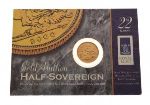 Royal Mint Elizabeth II 2000 gold half sovereign in presentation pack