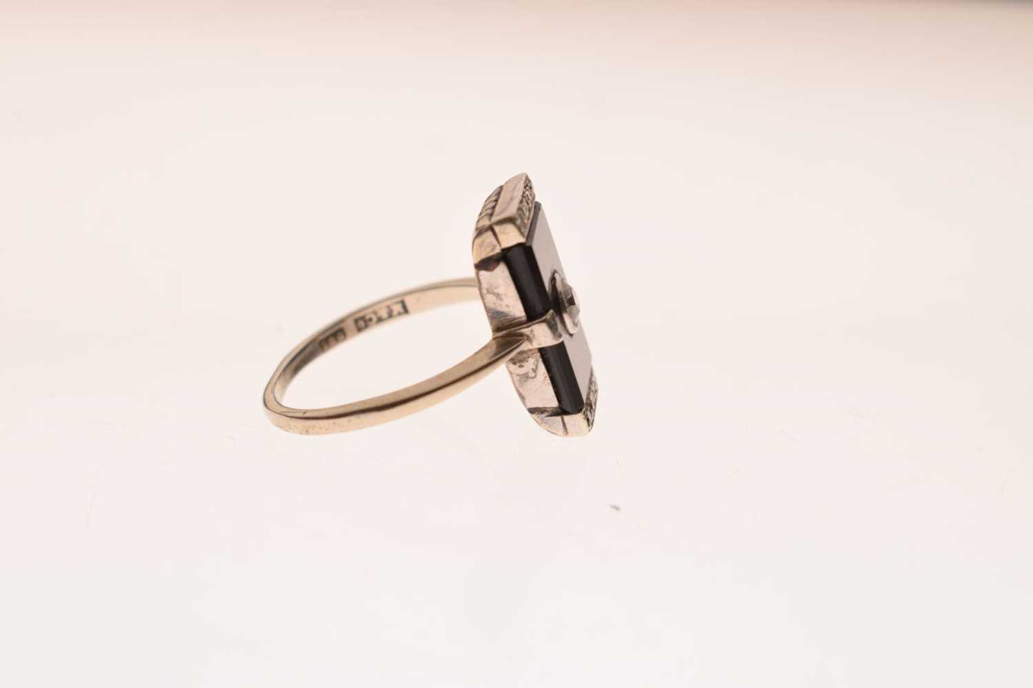 Art Deco onyx and diamond 9ct ring - Image 5 of 6