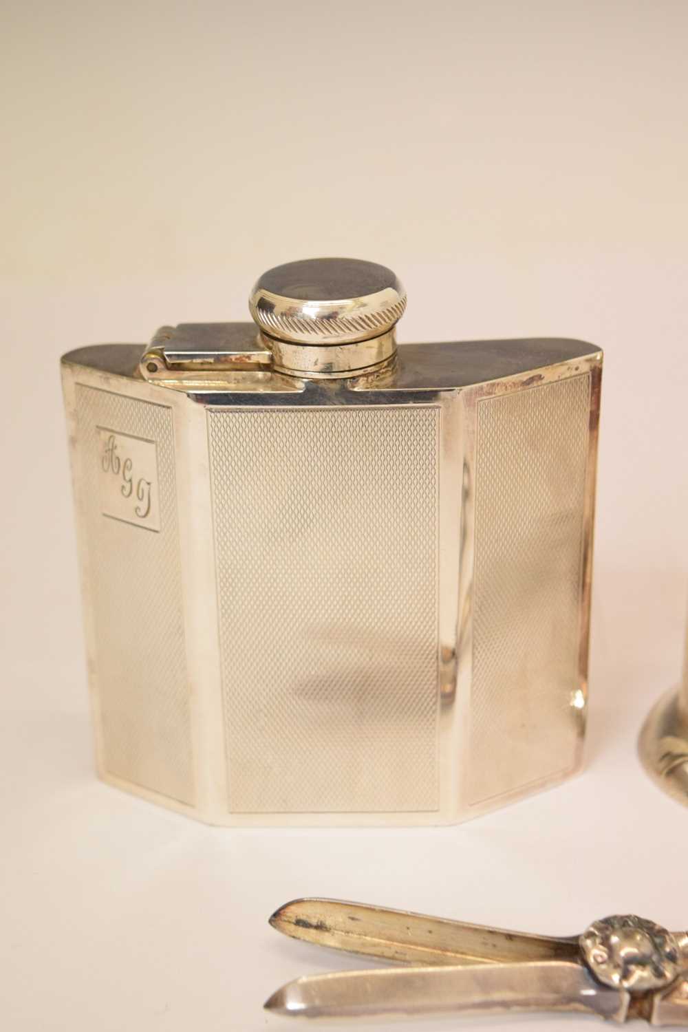 Silver-plated Art Deco style hip flask, pepper mill, table lighter, etc - Image 5 of 9