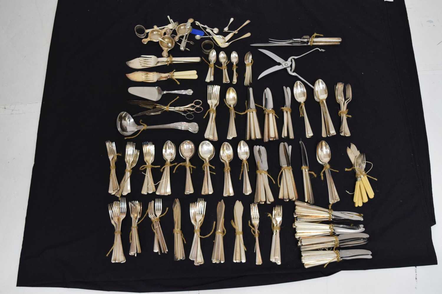 Collection of mainly Elkington & Co. silver plated cutlery - Image 3 of 13
