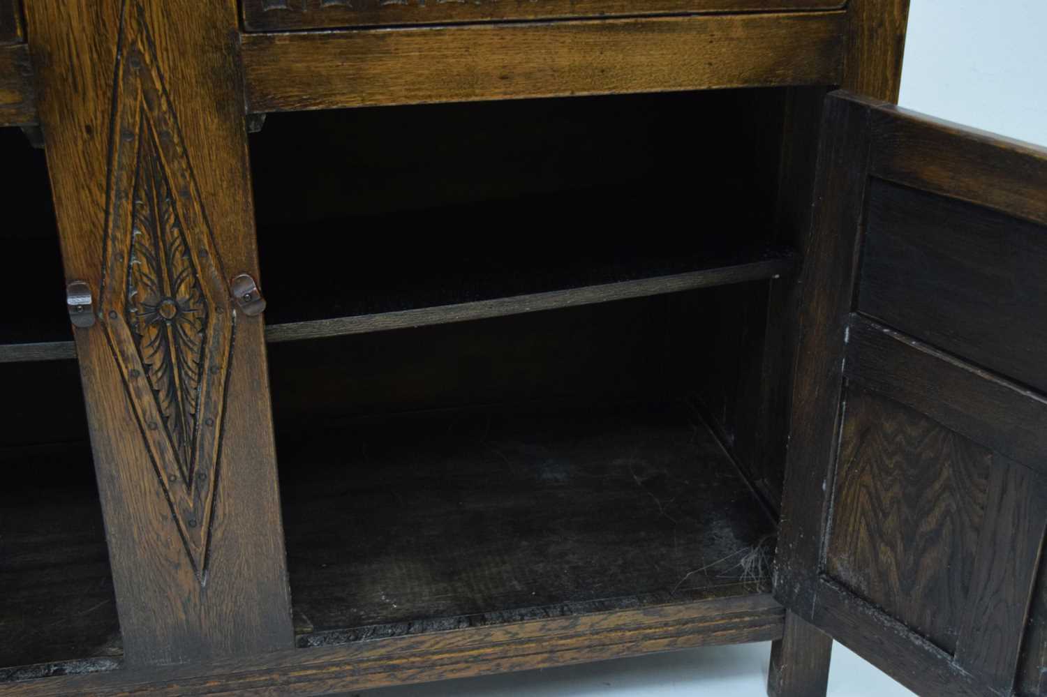 Old reproduction oak dresser - Image 12 of 17