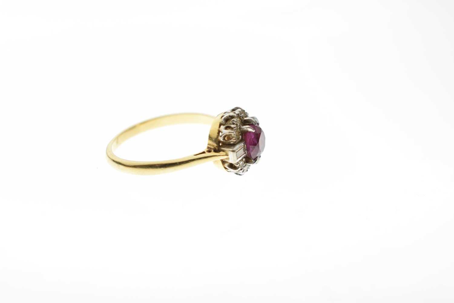 Ruby and diamond 18ct gold cluster ring - Image 5 of 6