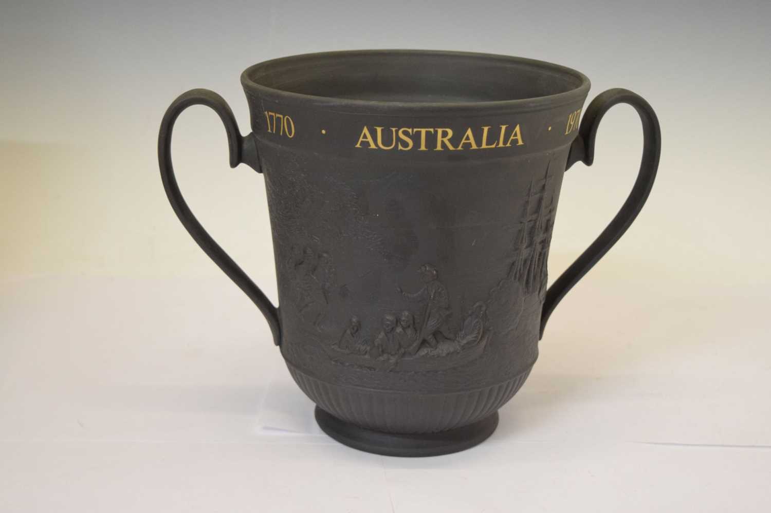 Royal Doulton - Black basalt limited edition Captain Cook Bicentenary loving cup - Image 5 of 6
