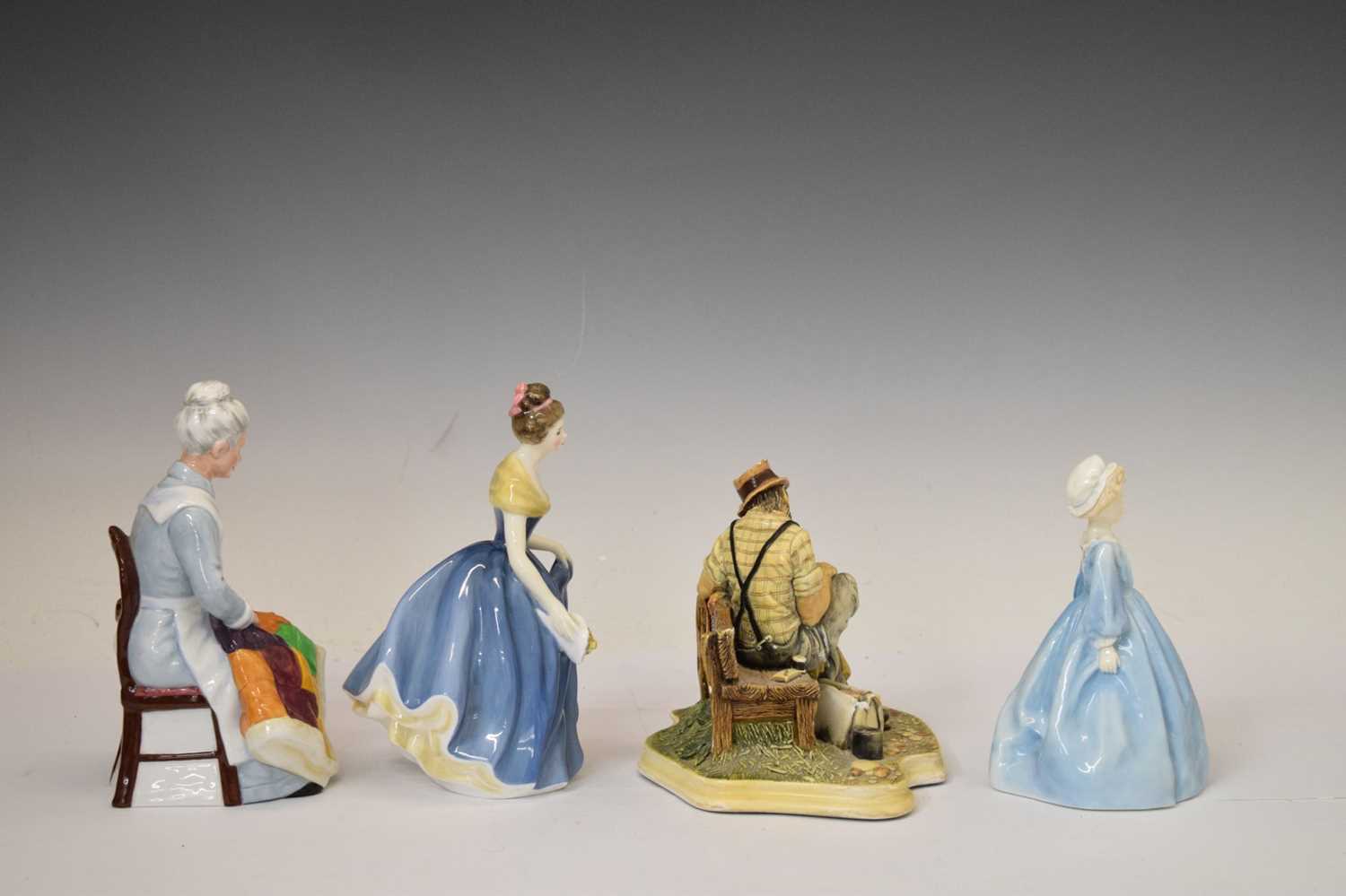 Collection of porcelain figures - Image 7 of 17