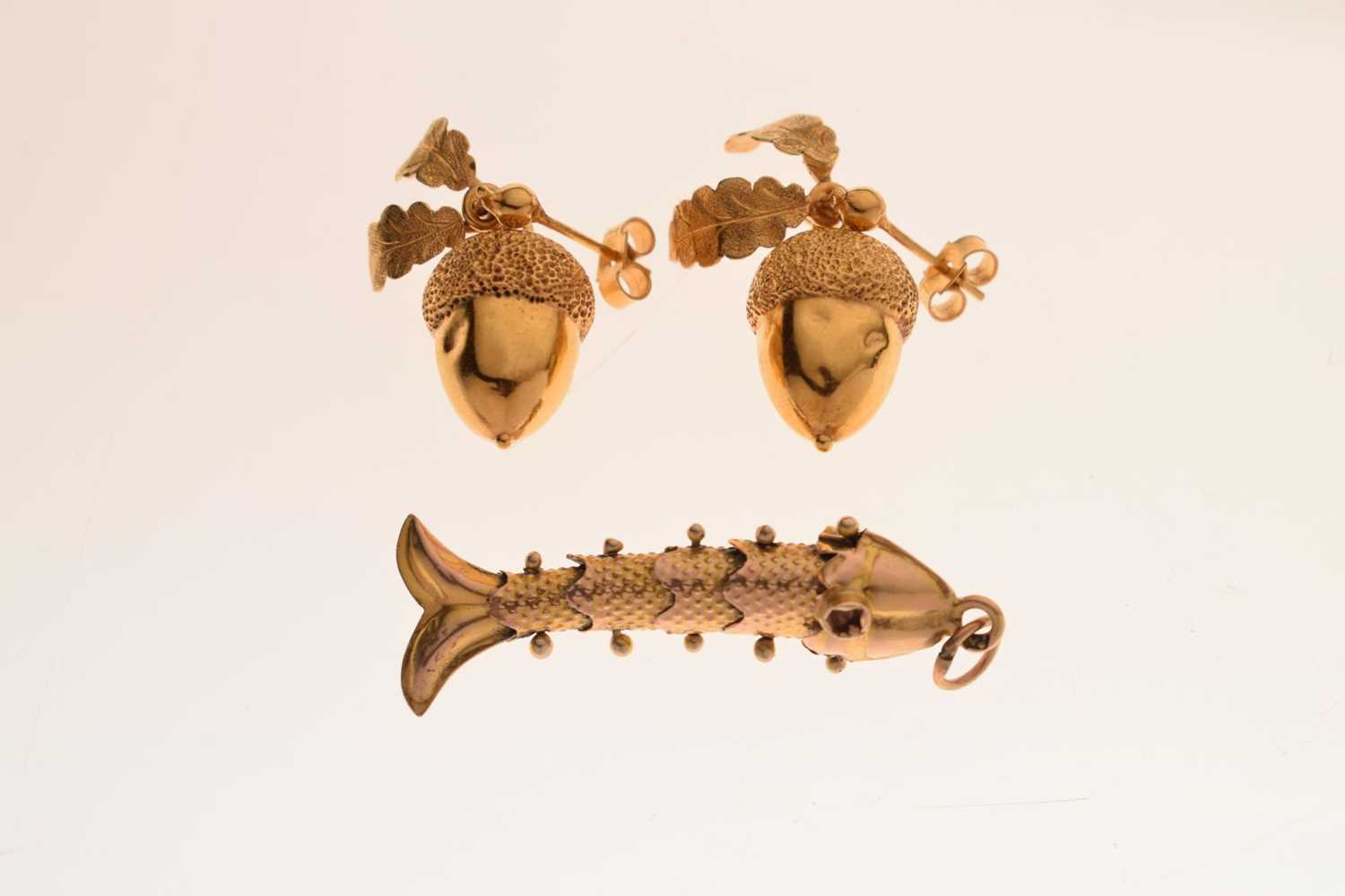Pair of acorn design earrings, and an articulated fish pendant - Image 7 of 7
