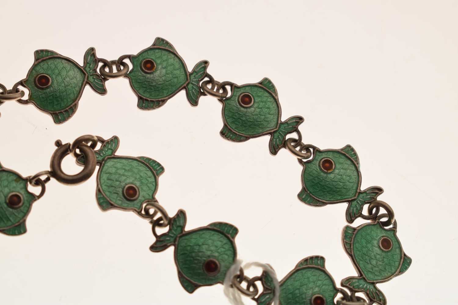 Volmer Bahner( 1912-1995) Danish green enamelled silver fish bracelet - Image 3 of 7