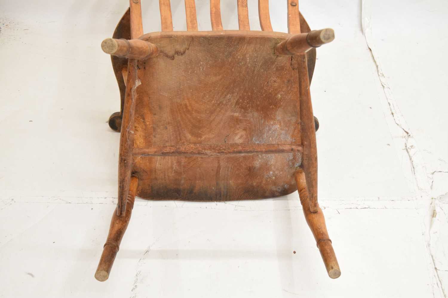 Mid 19th century ash and elm stick-back country chair - Image 7 of 7