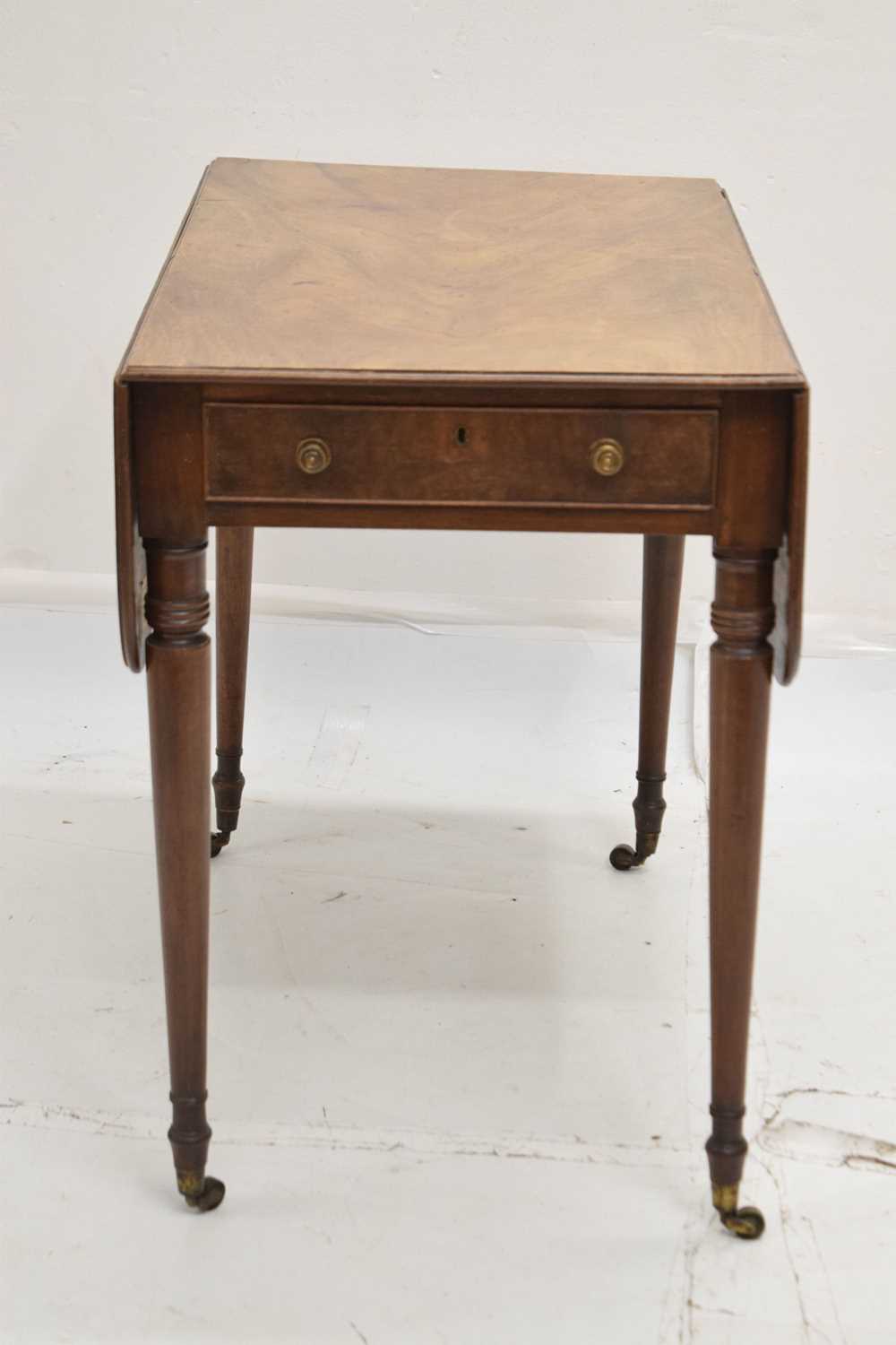 Early 19th century mahogany Pembroke table - Image 2 of 7