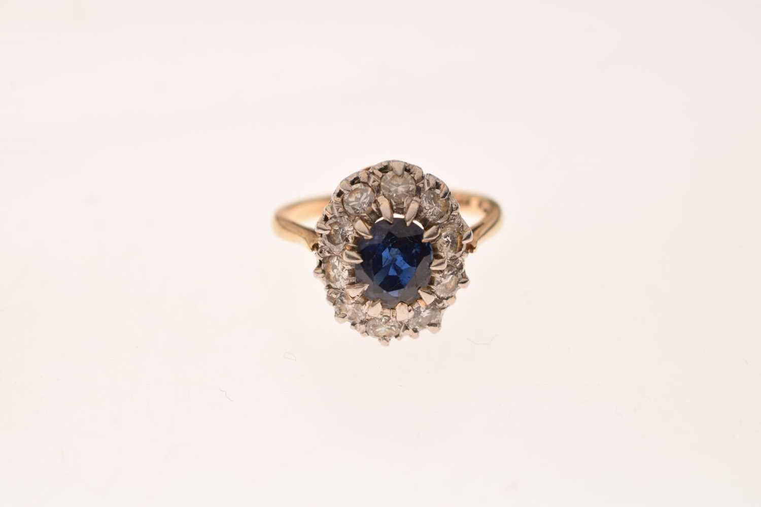 Sapphire and diamond cluster ring - Image 2 of 6