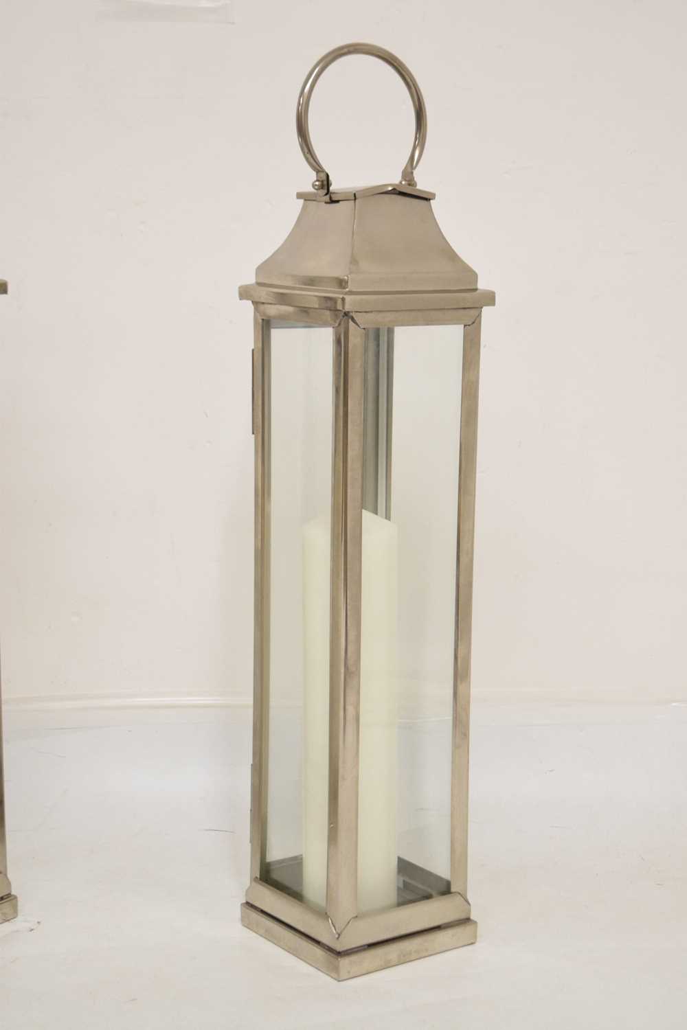 Pair of modern candle lanterns - Image 2 of 7