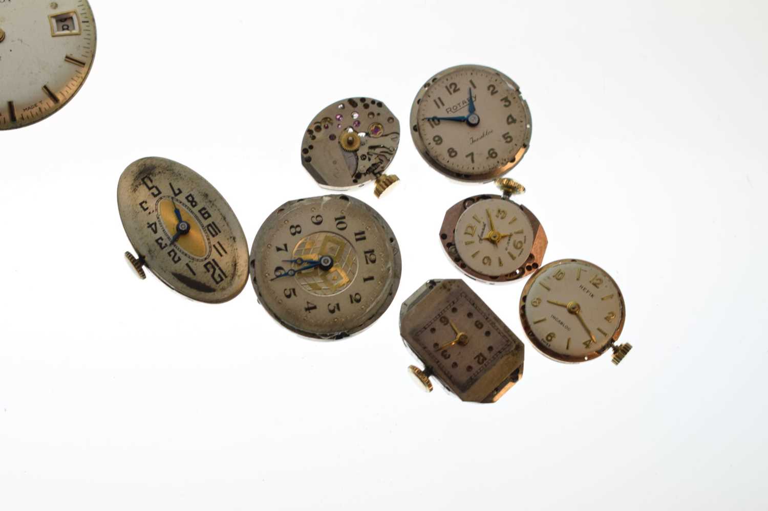 Assorted pocket and wrist watch movements to include Omega and Waltham - Image 6 of 8