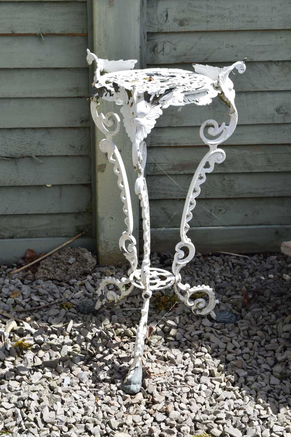 French white painted aluminium plant stand - Image 2 of 5