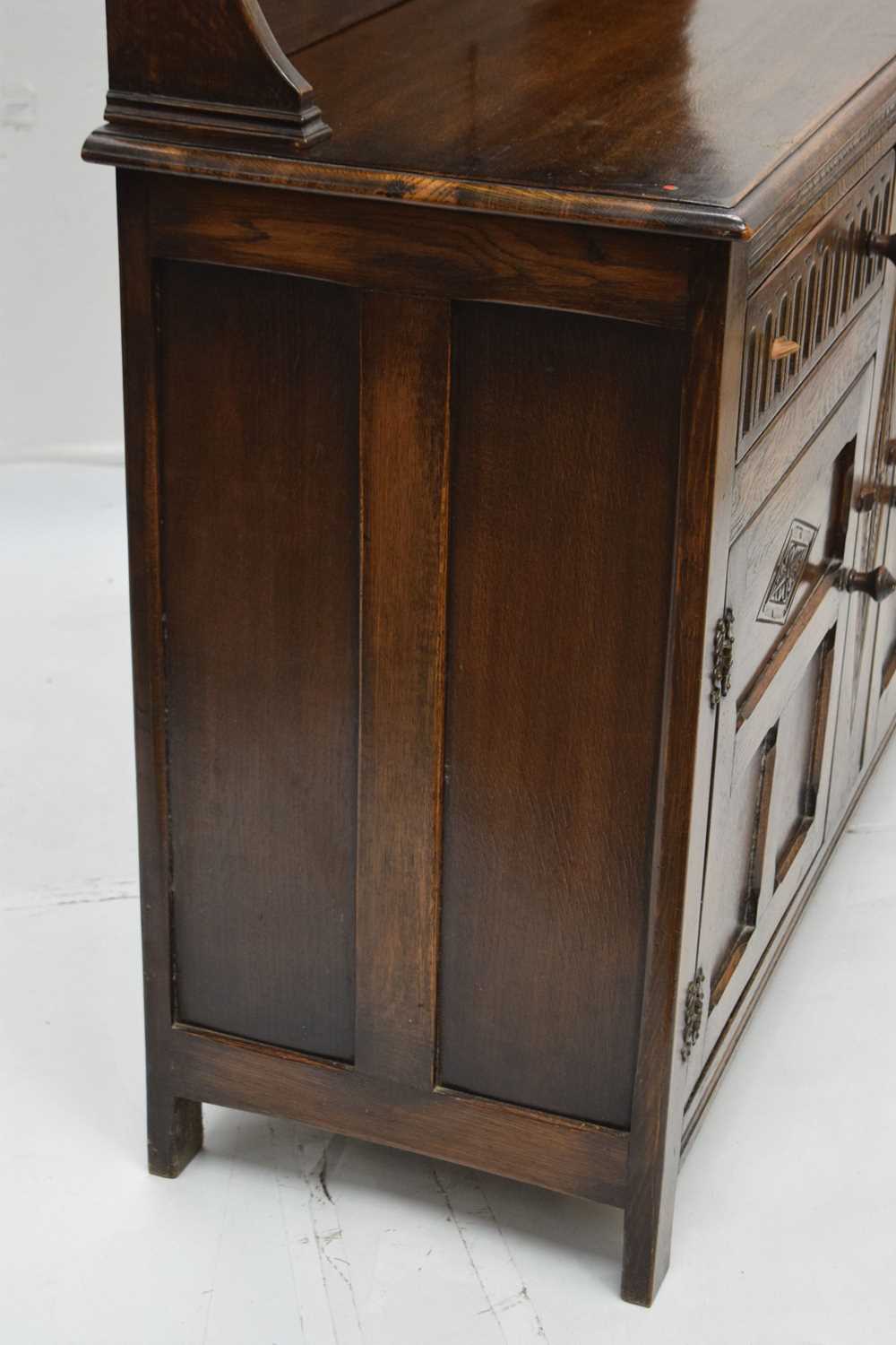 Old reproduction oak dresser - Image 15 of 17