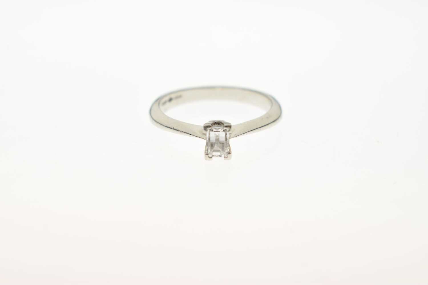 Platinum solitaire diamond ring - Bild 6 aus 6