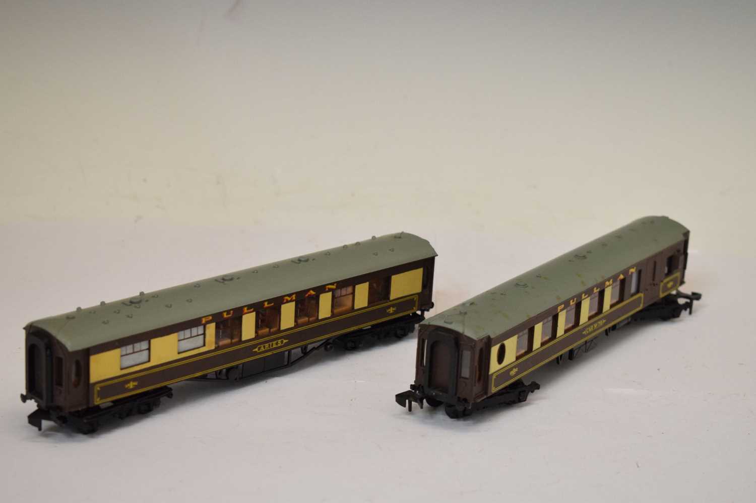 Hornby Dublo - Boxed 'Bristol Castle' 00 gauge and Pullman coaches - Image 3 of 8