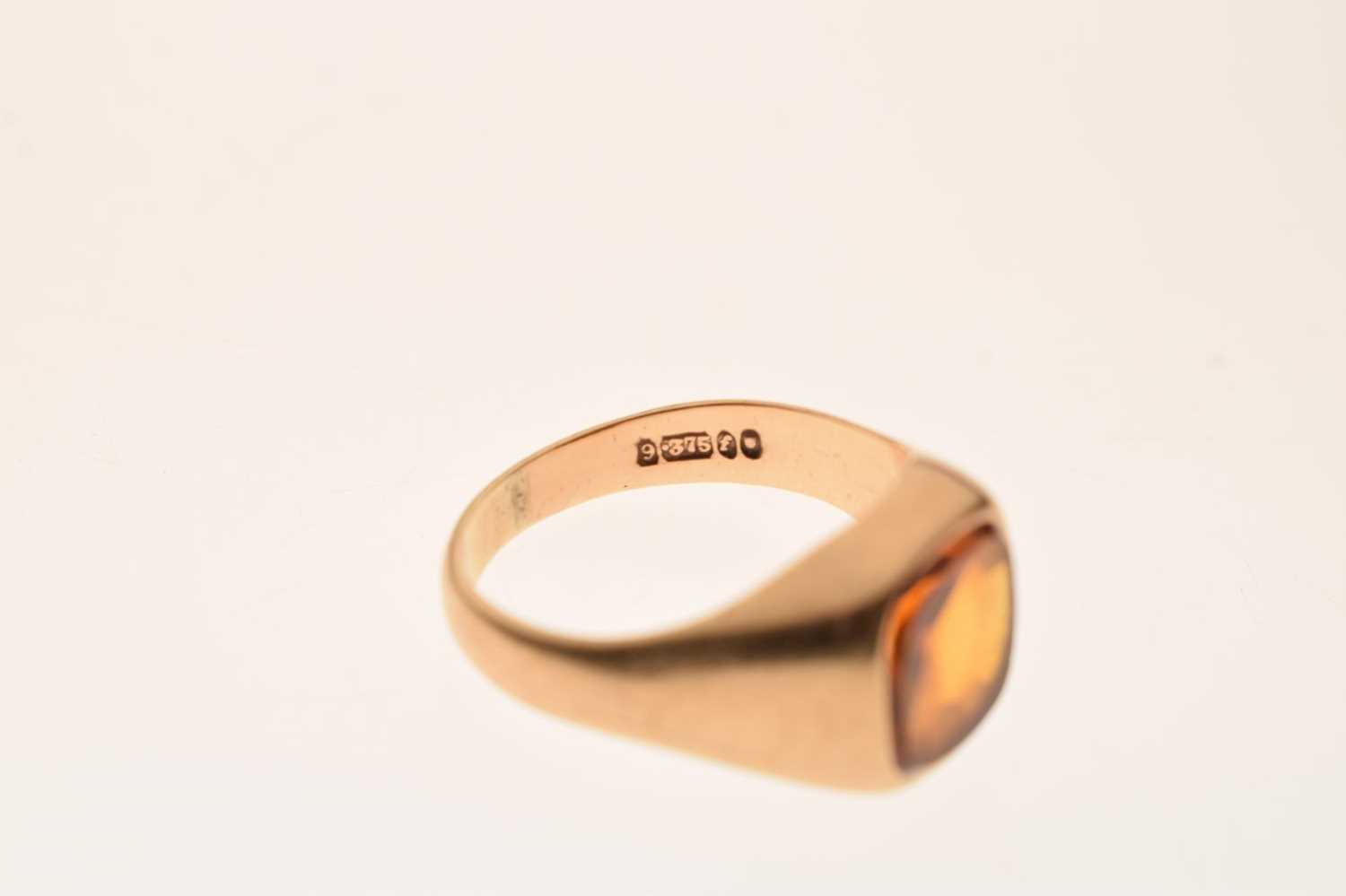 9ct gold ring set an orange-coloured faceted cushion-shaped stone - Bild 5 aus 6