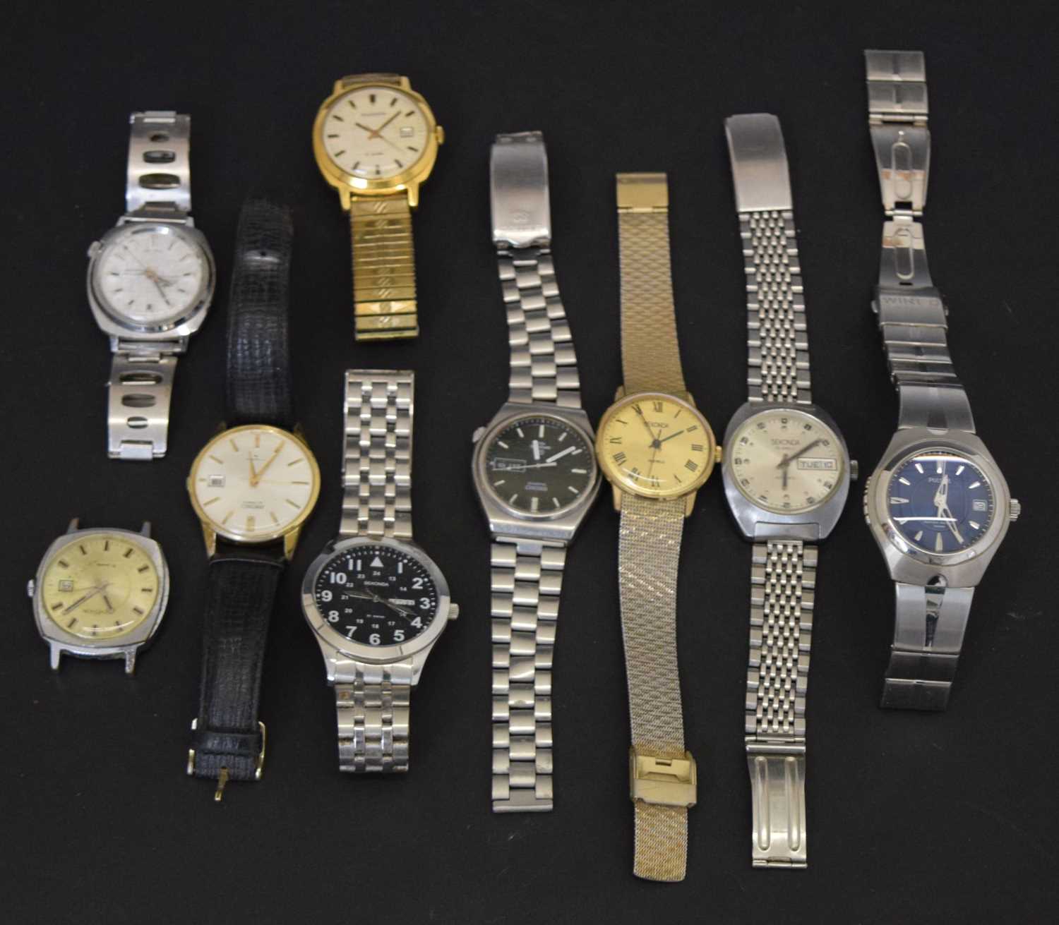 Quantity of assorted wristwatches