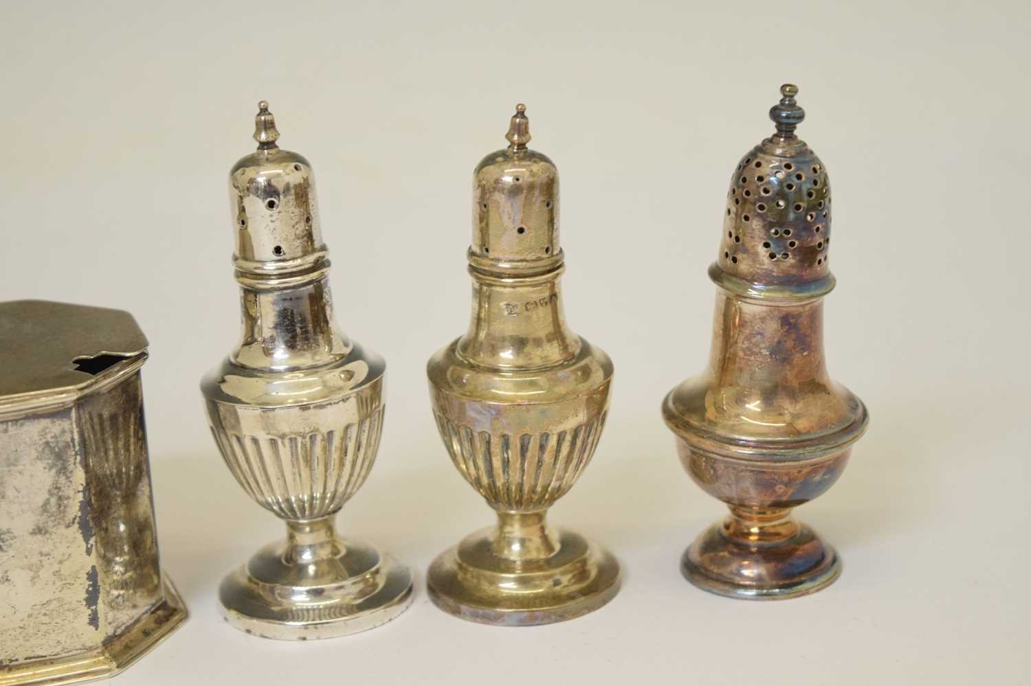 Pair of Victorian silver salts, etc - Bild 5 aus 11