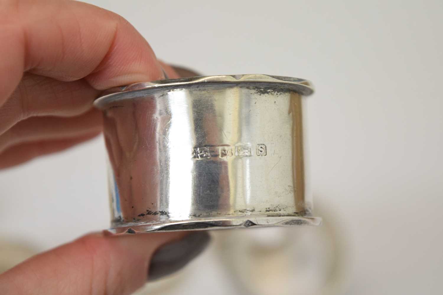 Ten late 19th/early 20th century silver napkin rings - Bild 5 aus 9