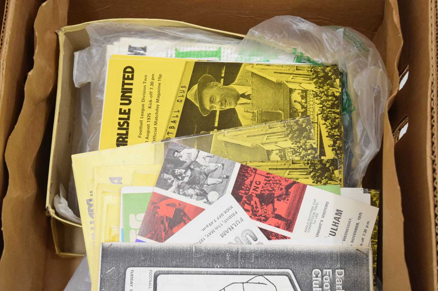 Large collection of Fulham football programmes, 1950s - 1980s - Image 8 of 9