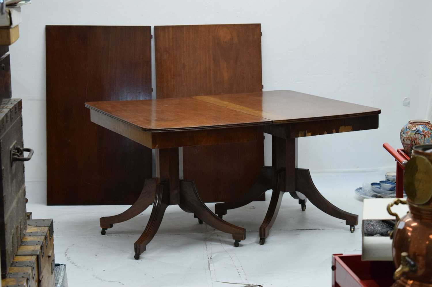 Late Georgian mahogany twin pillar extending dining table - Image 2 of 10