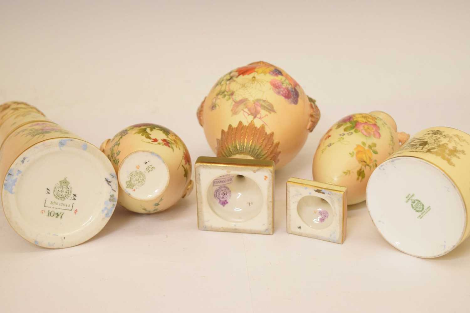 Selection of Royal Worcester blush ivory porcelain - Image 14 of 14