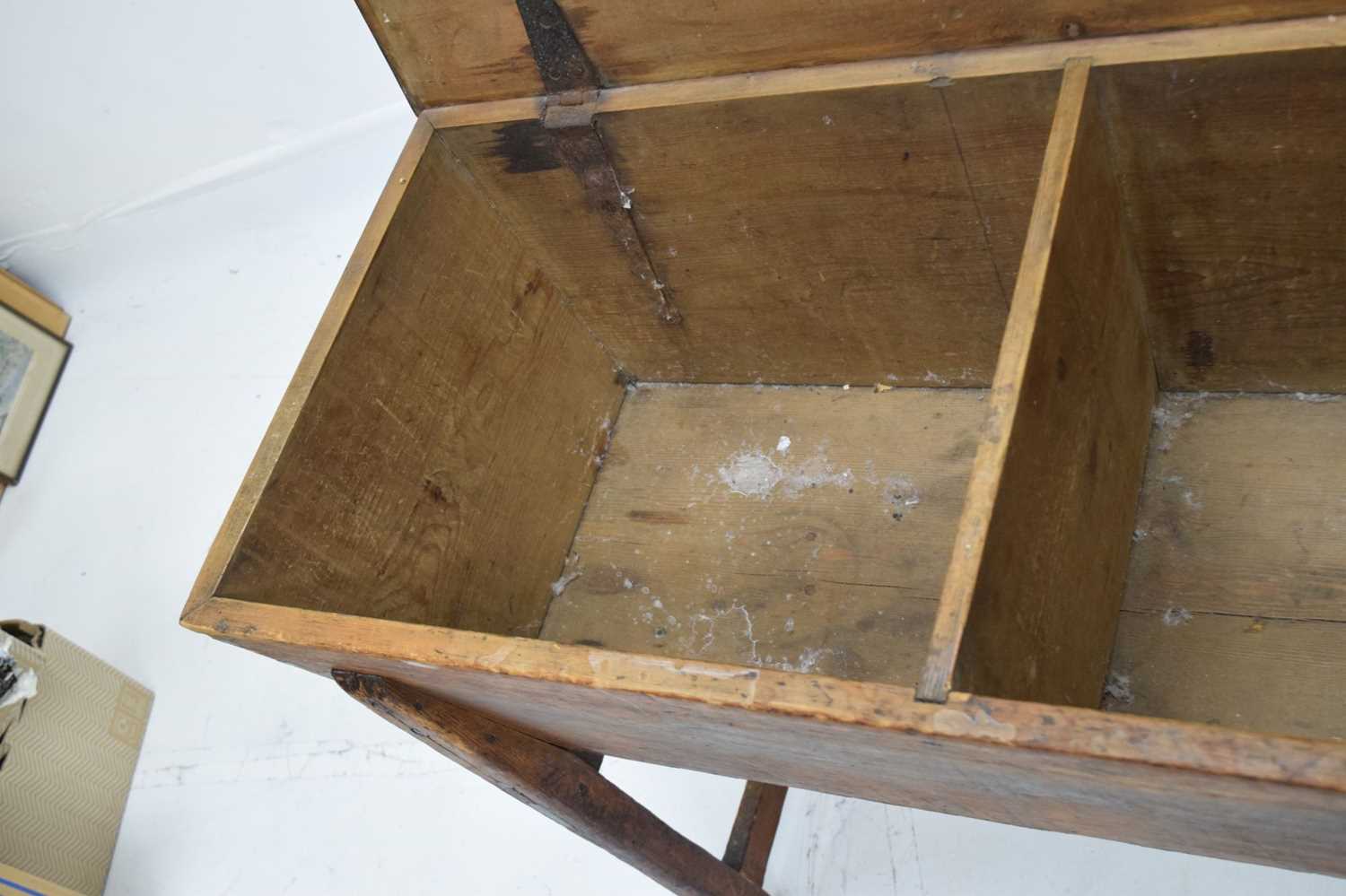 19th century dough bin - Image 8 of 11