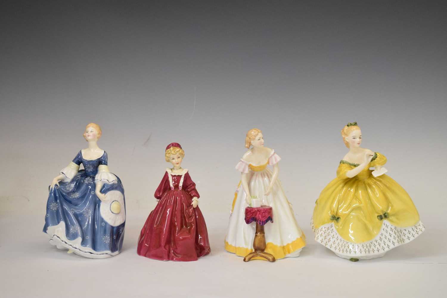 Collection of porcelain figures - Image 2 of 17