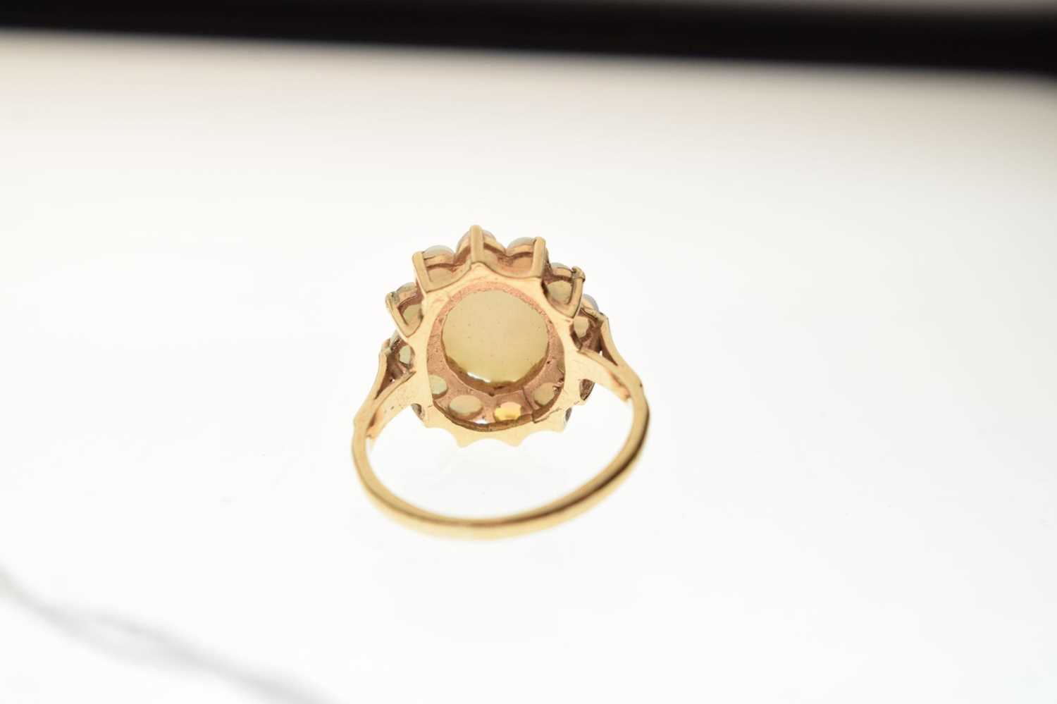 9ct gold opal cluster ring - Image 3 of 6