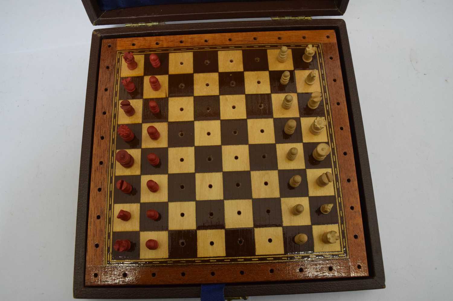 20th century travel chess set by Jaques of London - Image 3 of 7