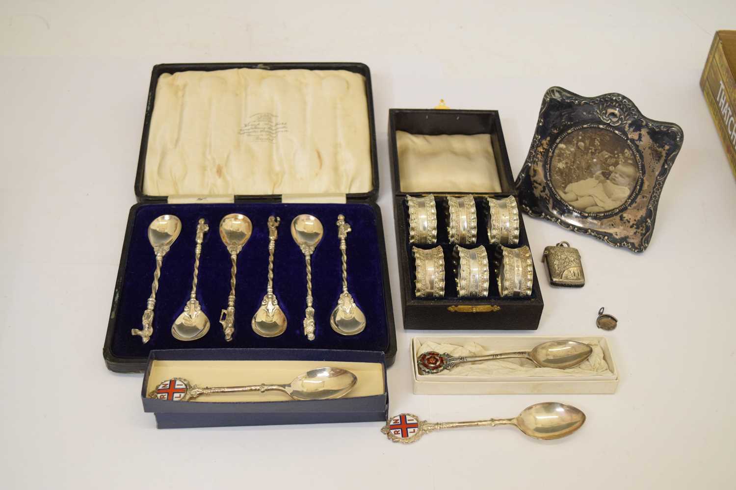 Quantity of silver, to include a set of six Swedish silver Apostle spoons, napkin rings, etc - Image 2 of 11