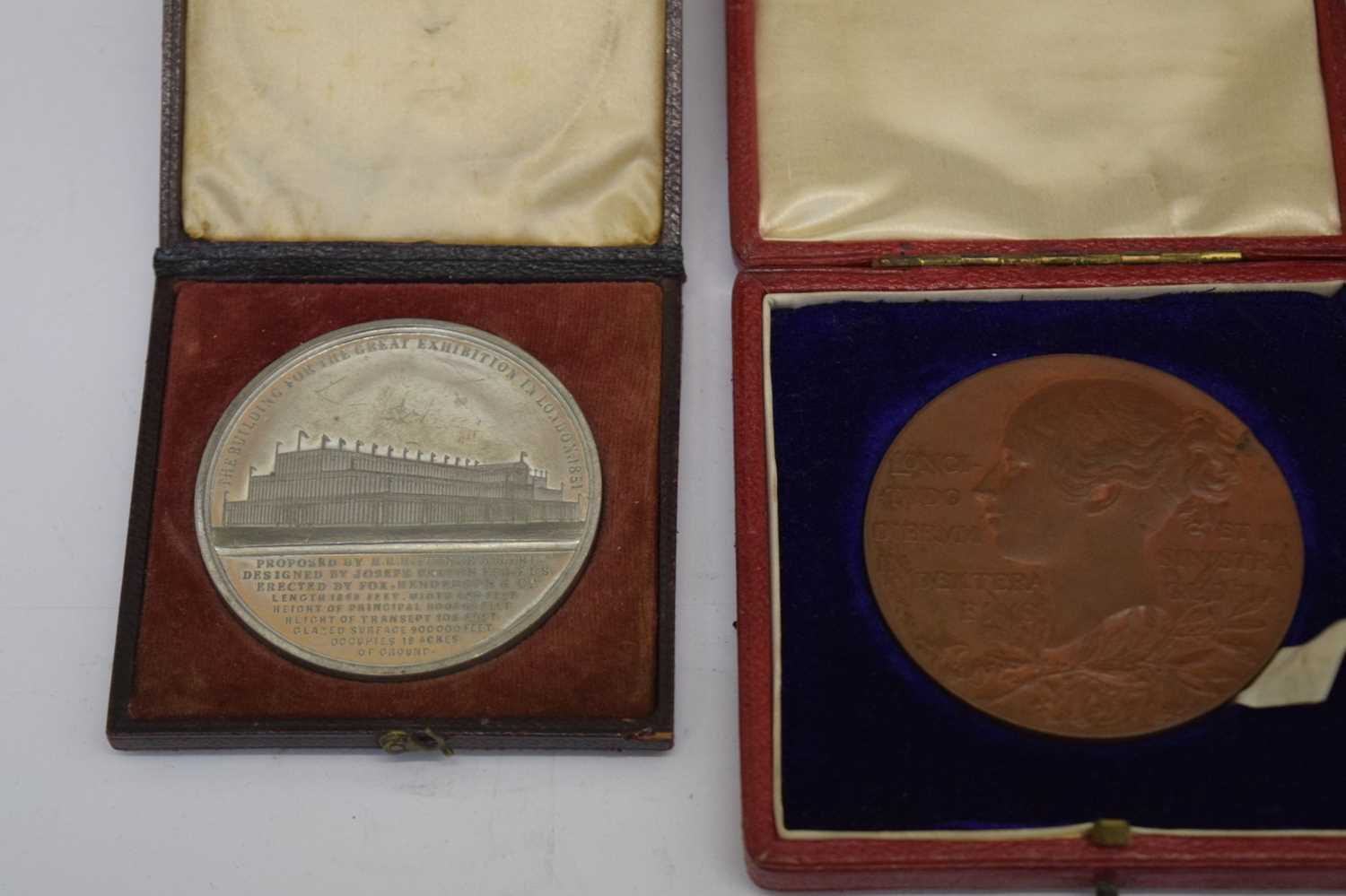 Quantity of GB medallions, trade tokens, gaming tokens, etc - Image 2 of 5