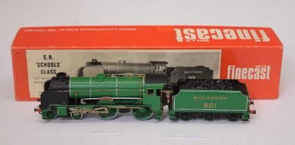 Wills Finecast - Boxed 00 gauge Southern Rail 'Winchester' locomotive and tender