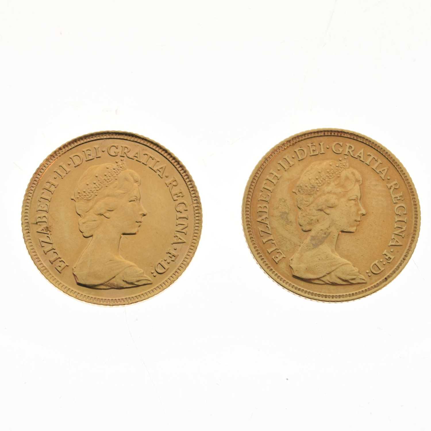 Two Elizabeth II gold half sovereigns, 1982 - Image 2 of 5