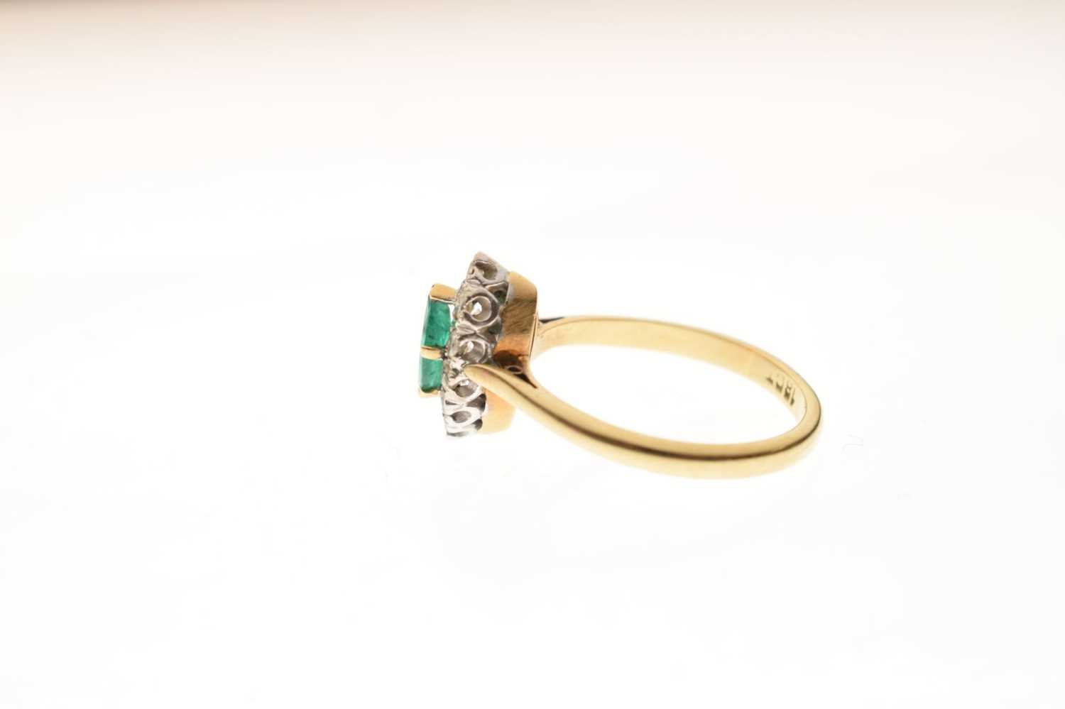 Emerald and diamond 18ct gold cluster ring - Image 2 of 6