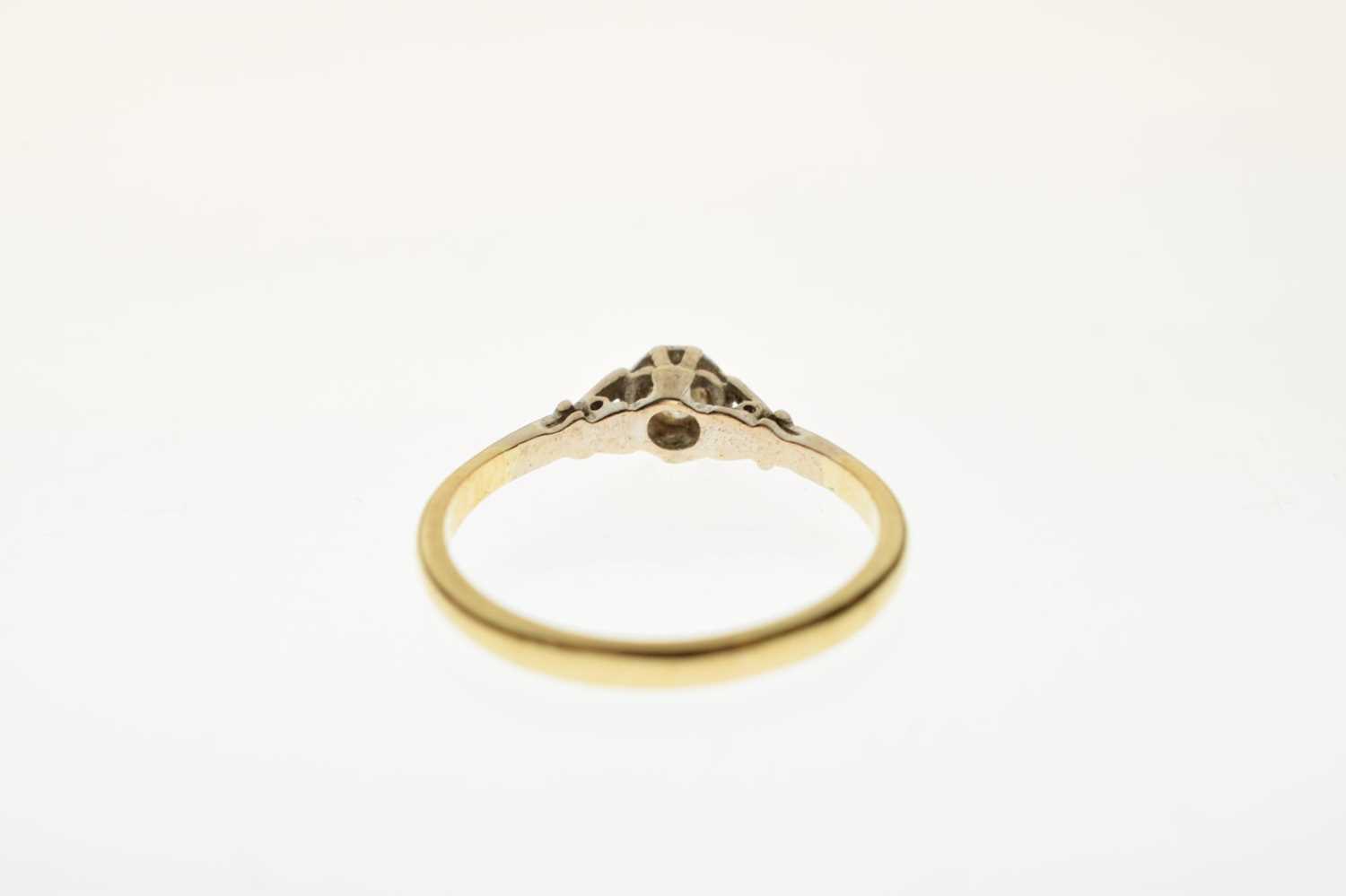 Diamond solitaire ring - Image 3 of 5