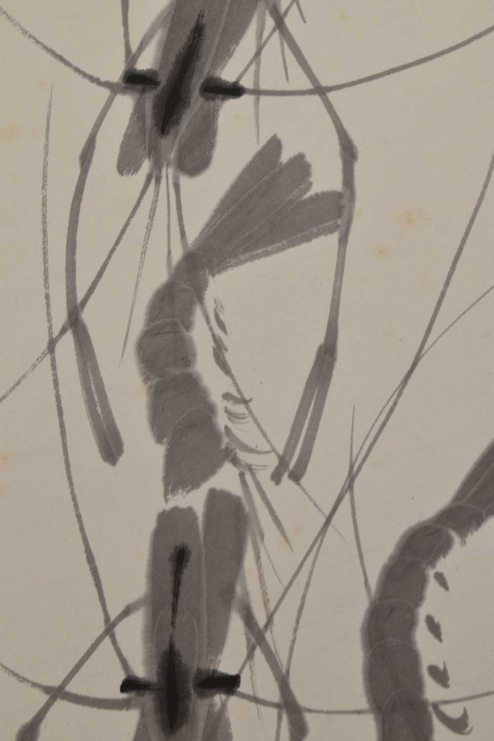 Manner of Qi Baishi (1864 - 1957) - Chinese watercolour scroll, nine shrimps or crayfish - Image 9 of 18