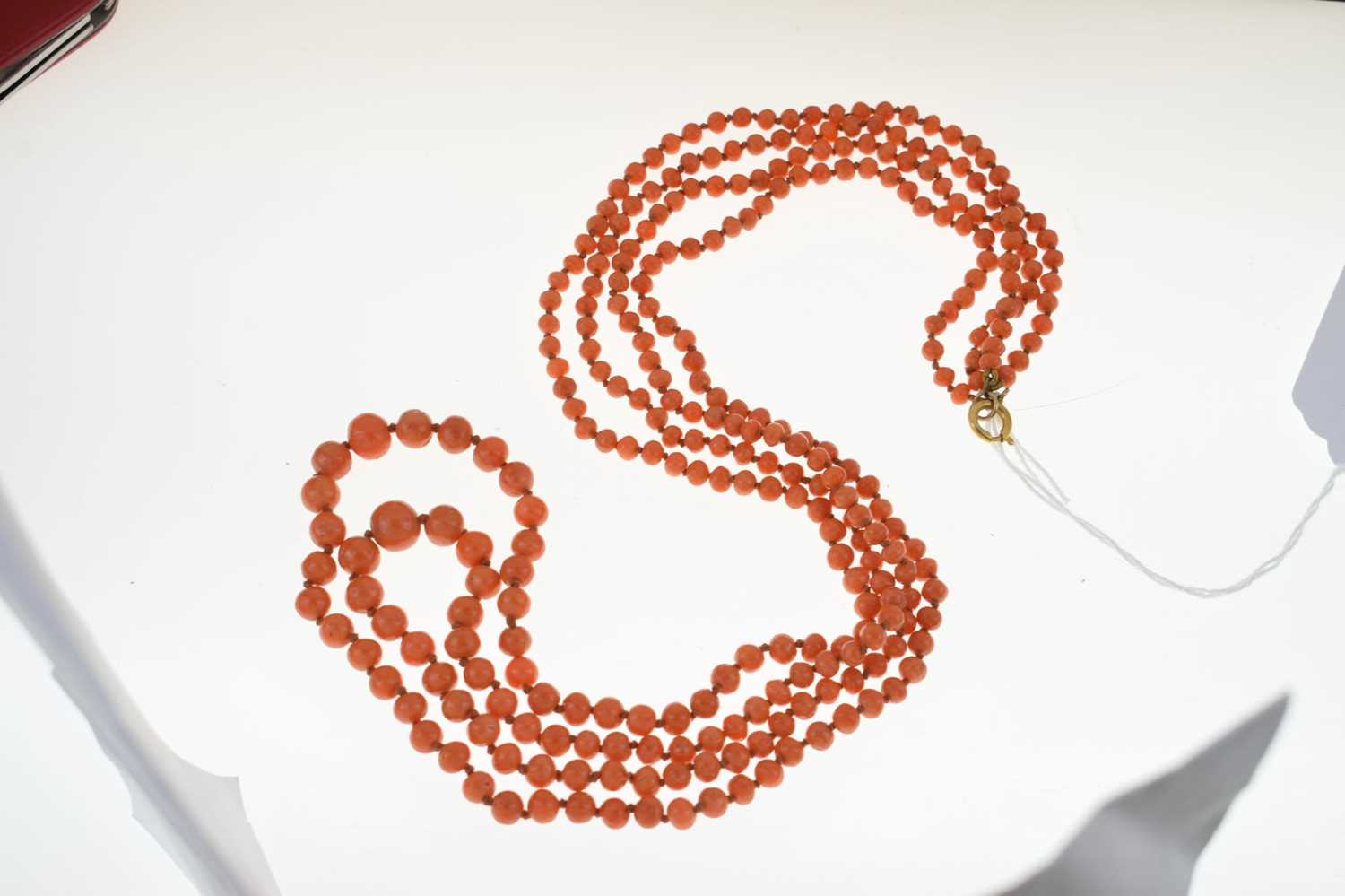 Coral bead necklace - Image 2 of 10