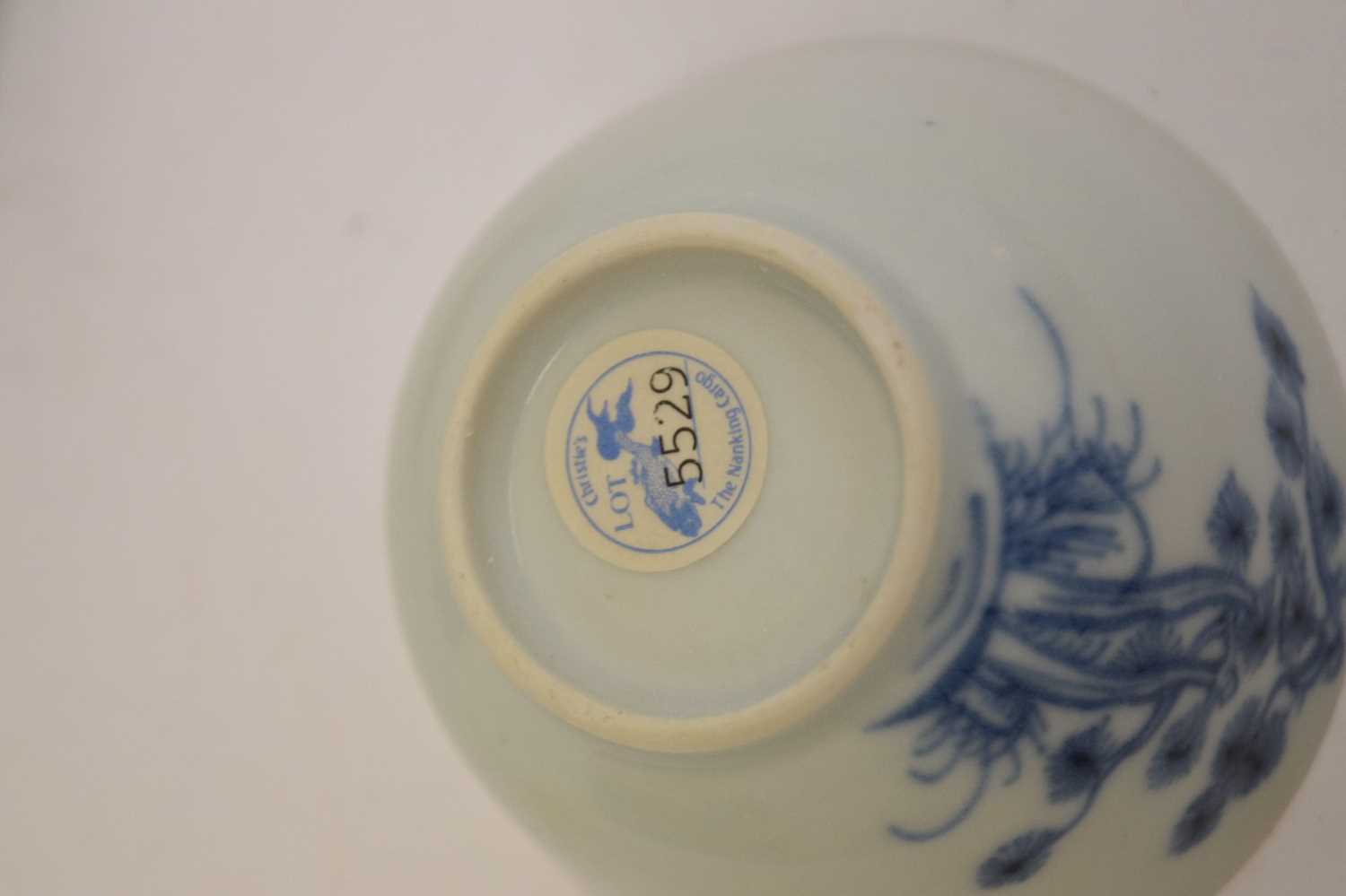 Nanking cargo porcelain tea bowl and saucer - Image 7 of 11