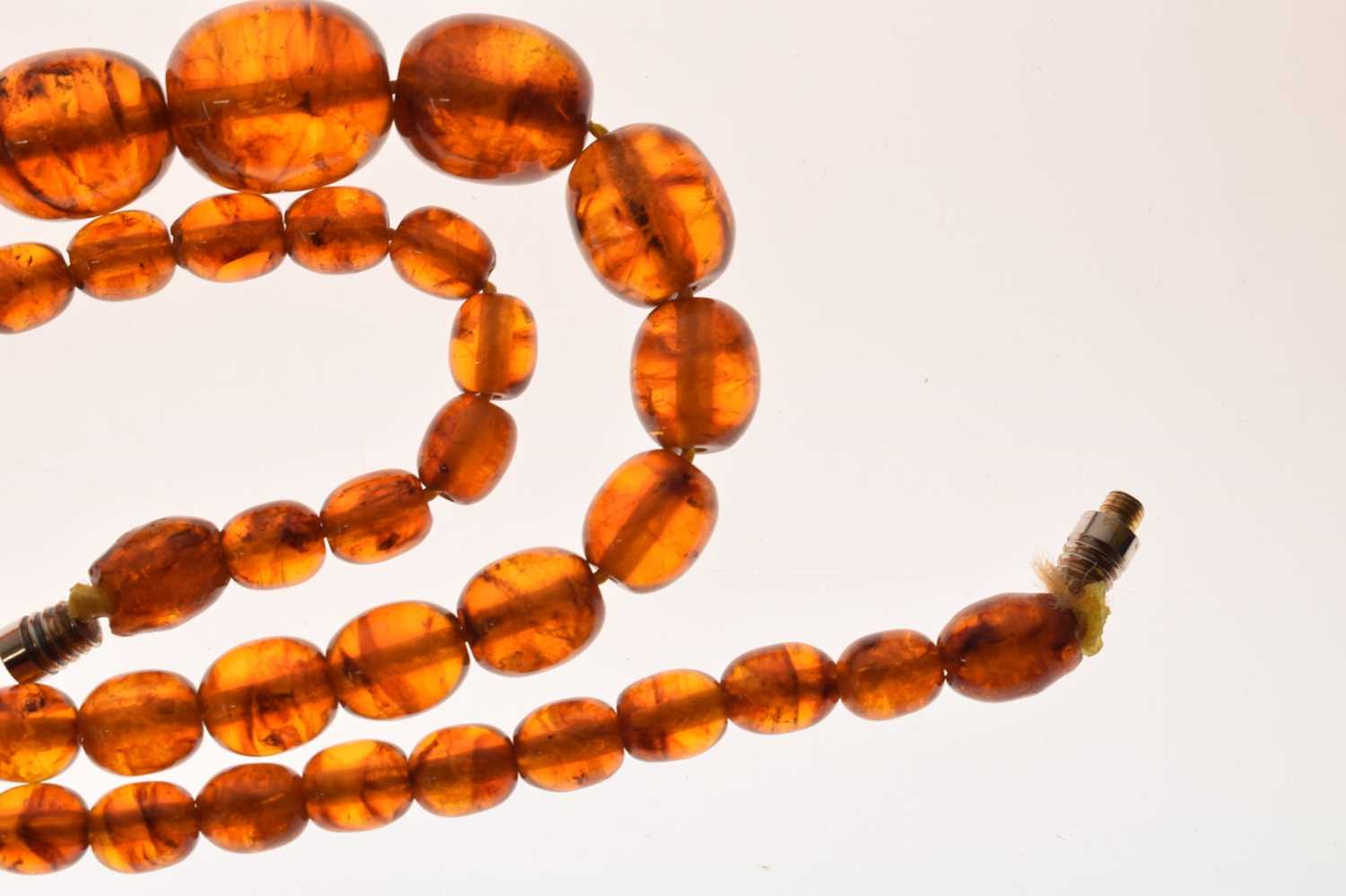 Group of amber jewellery - Image 9 of 11