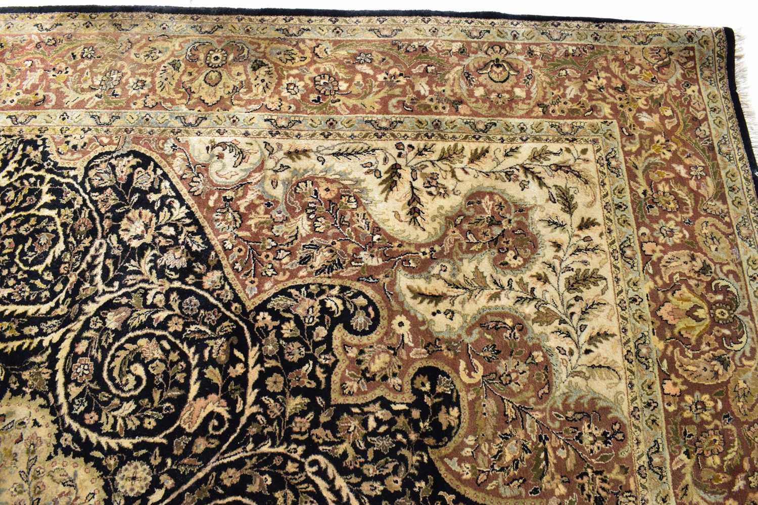 Large Indian machine-made wool carpet - Image 8 of 14