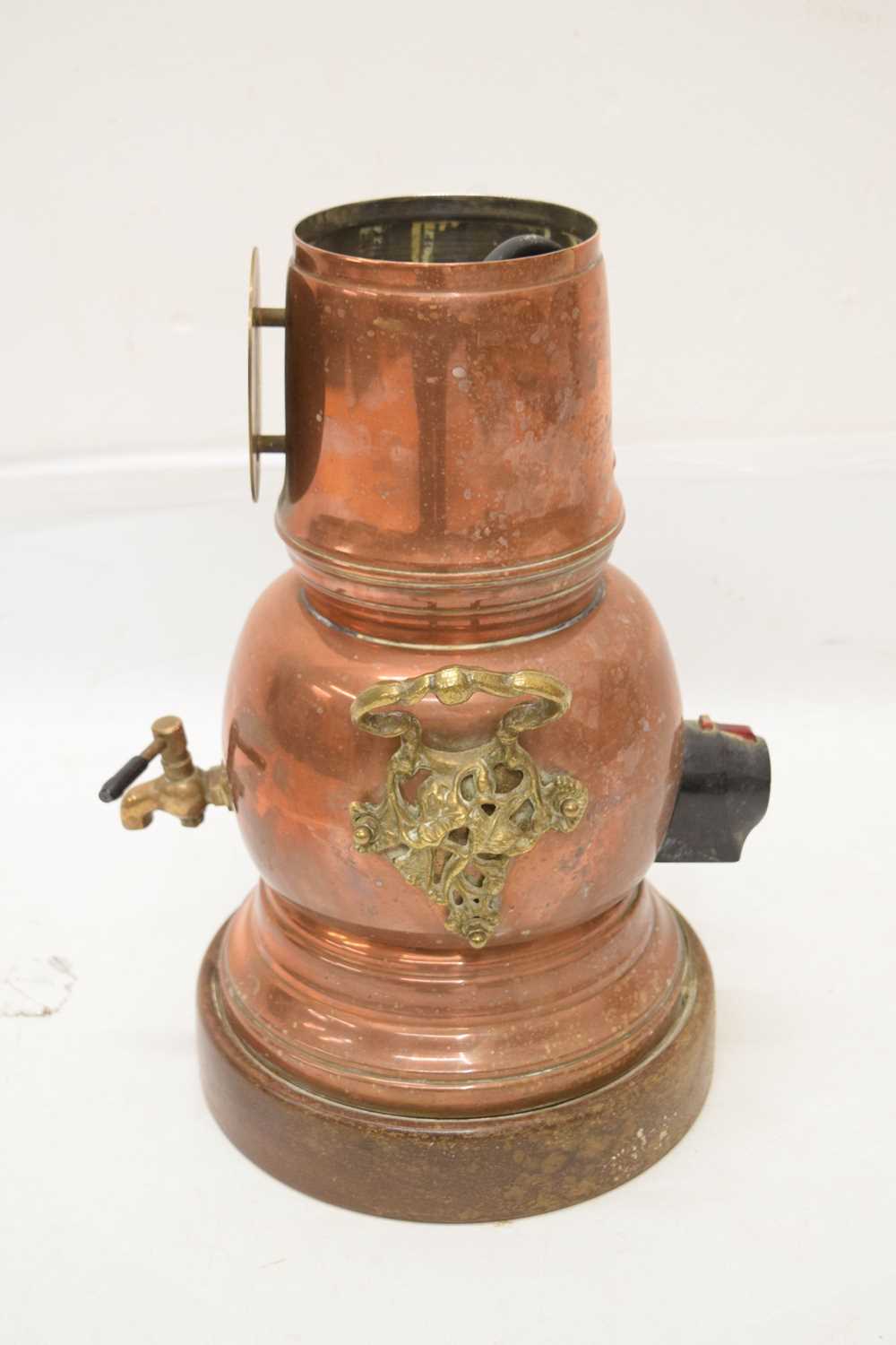 20th century copper 'Hot Irish Whiskey' warming kettle or samovar - Image 6 of 9