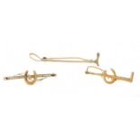 9ct gold riding crop brooch