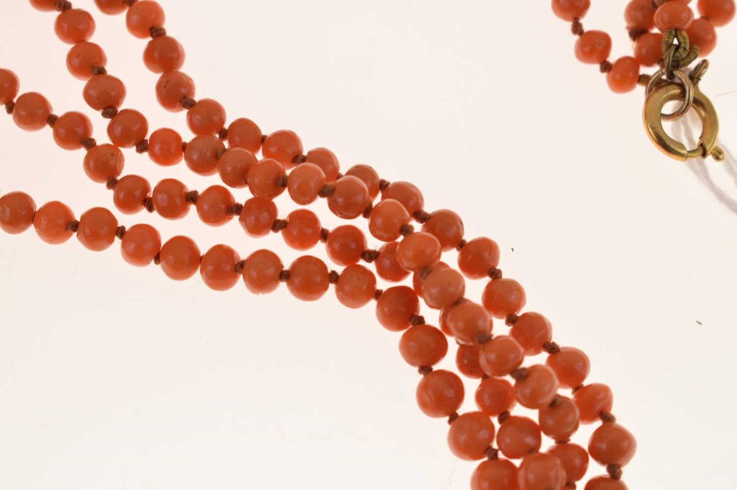 Coral bead necklace - Image 6 of 10