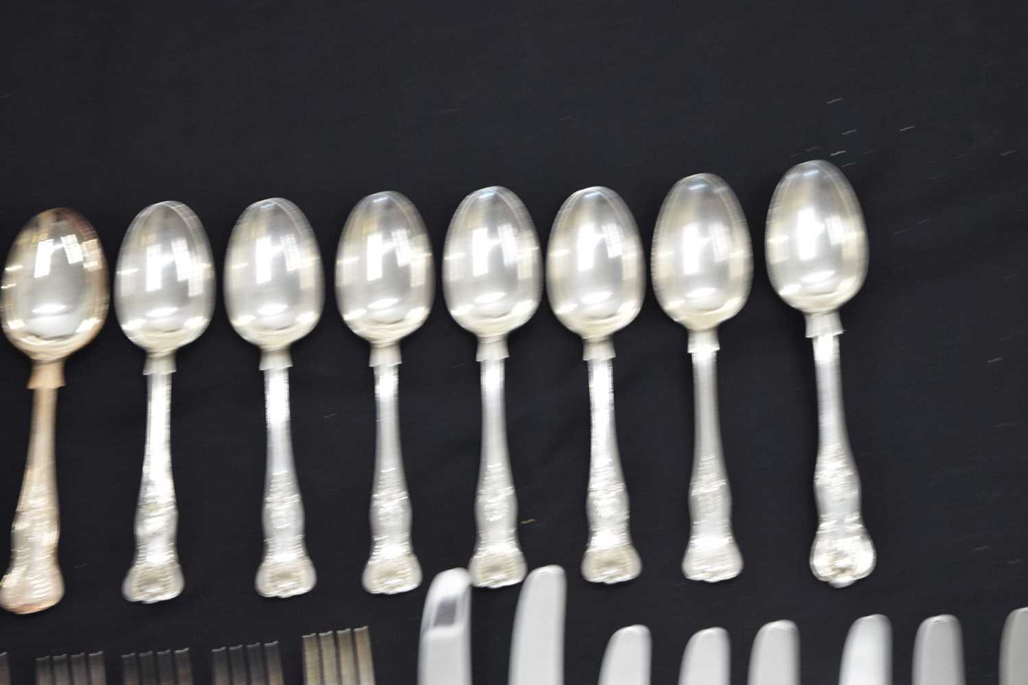 Quantity of silver-plated Kings pattern cutlery - Image 9 of 15